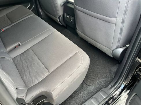 Used 2022 Nissan Frontier SV RWD image 24