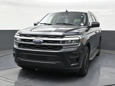 Used 2023 Ford Expedition XLT RWD image 8