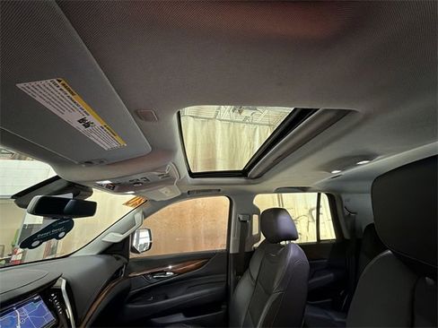 Certified 2020 Cadillac Escalade Luxury w/ Escalade Sport Edition image 23