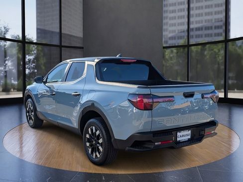 Used 2025 Hyundai Santa Cruz SE image 4