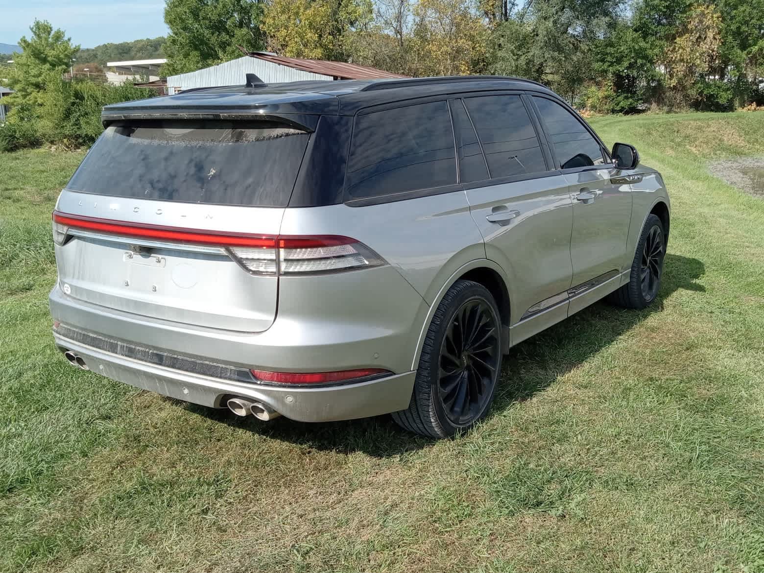 Used 2023 Lincoln Aviator Reserve w/ Jet Package AWD/4WD image 7