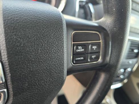 Used 2016 Dodge Grand Caravan SXT w/ Security Group FWD image 25