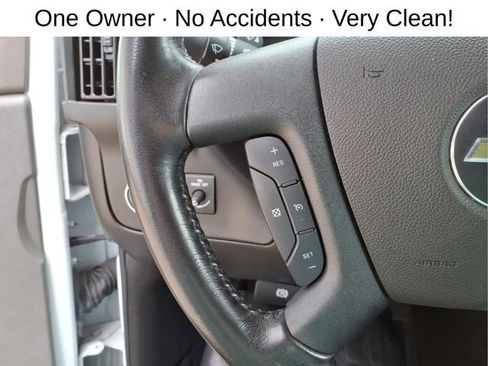Used 2021 Chevrolet Express 3500 w/ Driver Convenience Package RWD image 16