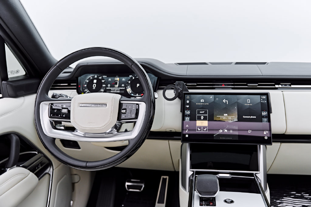 Used 2025 Land Rover Range Rover SE AWD/4WD image 55