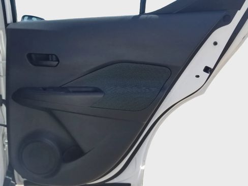 Used 2020 Nissan Kicks S FWD image 13