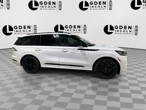 Used 2025 Lincoln Aviator Reserve w/ Luxury Package RWD image 9