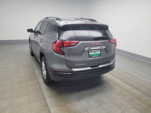 Used 2020 GMC Terrain SLE w/ Driver Convenience Package FWD image 3