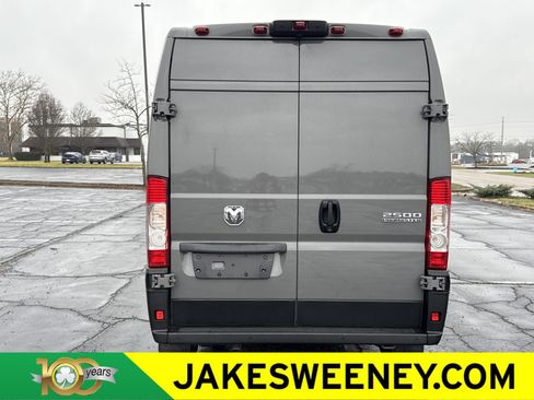 New 2026 RAM ProMaster 2500 w/ Premium Convenience Group FWD image 7