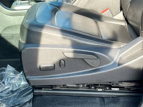 Used 2022 Chevrolet Colorado ZR2 w/ ZR2 Midnight Special Edition image 20