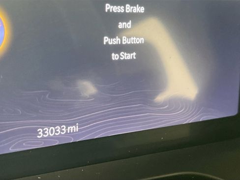 Used 2023 Jeep Grand Cherokee Altitude image 12