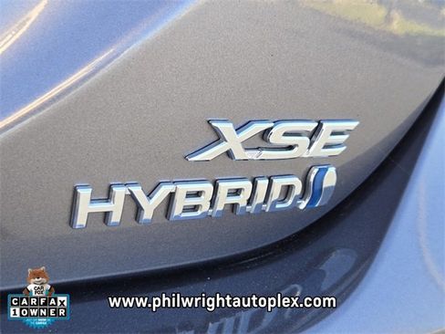 Used 2021 Toyota Camry XSE w/ Cold Weather Package image 13