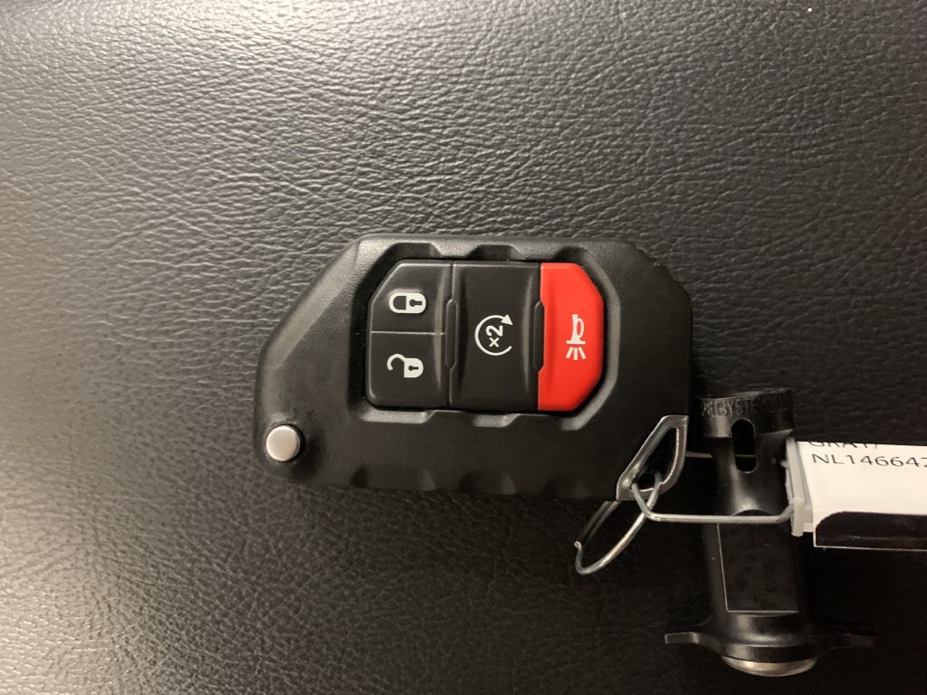 Used 2022 Jeep Gladiator Mojave w/ Cold Weather Group AWD/4WD image 32