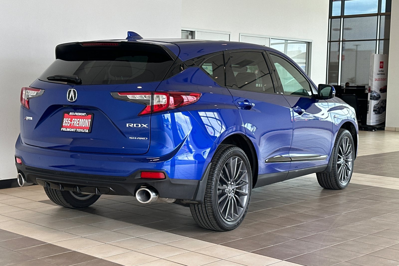 Used 2023 Acura RDX w/ Advance Package AWD/4WD image 4