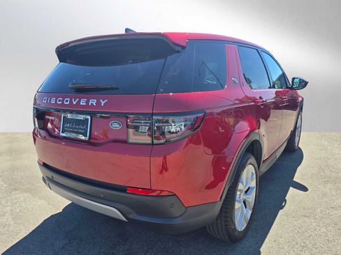 Used 2023 Land Rover Discovery Sport SE image 5