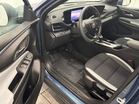 Used 2024 Buick Envista Preferred FWD image 12