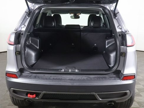 Used 2022 Jeep Cherokee Trailhawk AWD/4WD image 13