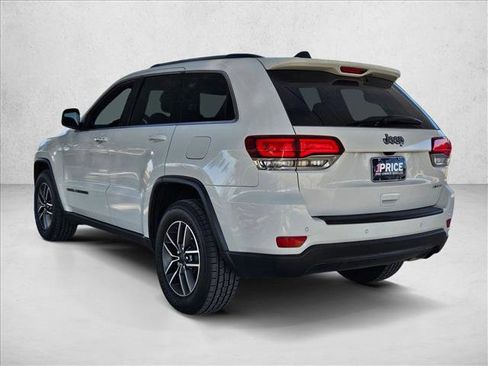 Used 2020 Jeep Grand Cherokee Laredo w/ Laredo X Package image 7