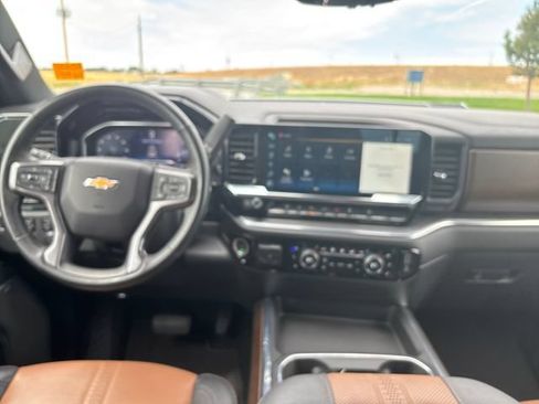 Certified 2024 Chevrolet Silverado 2500 High Country w/ High Country Premium Package AWD/4WD image 12