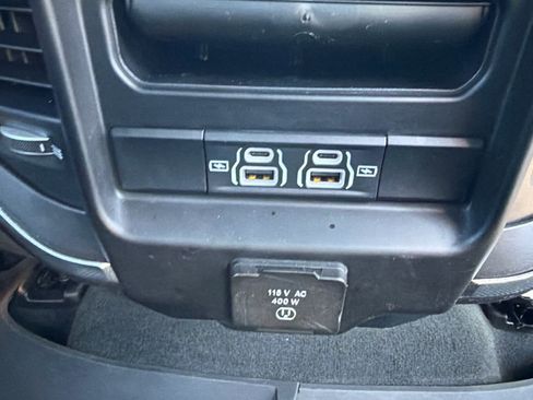 Used 2023 RAM 1500 Laramie AWD/4WD image 31