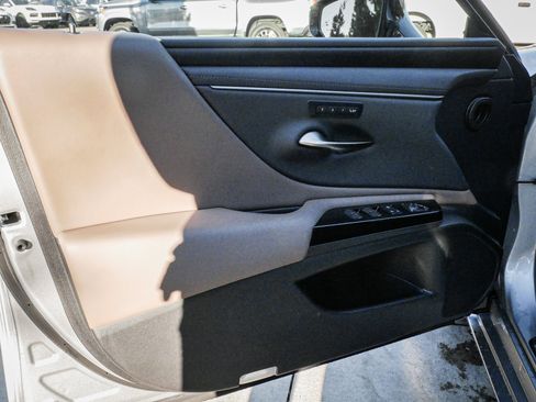 Used 2025 Lexus ES 350 ES 350 image 14