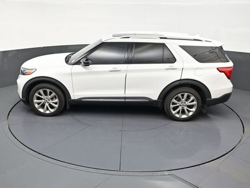 Used 2022 Ford Explorer Platinum w/ Equipment Group 601A AWD/4WD image 13