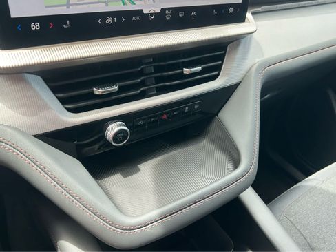 New 2026 Ford Explorer Active AWD/4WD image 40