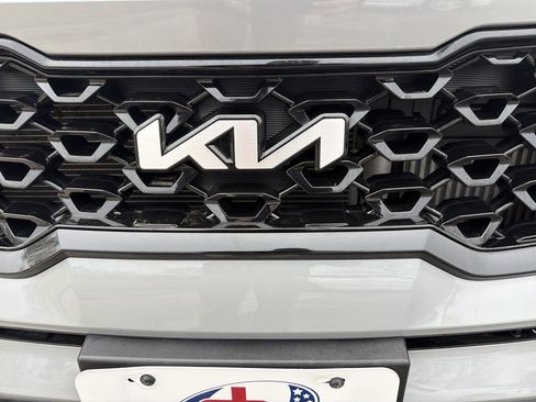 Used 2023 Kia Sorento SX image 36