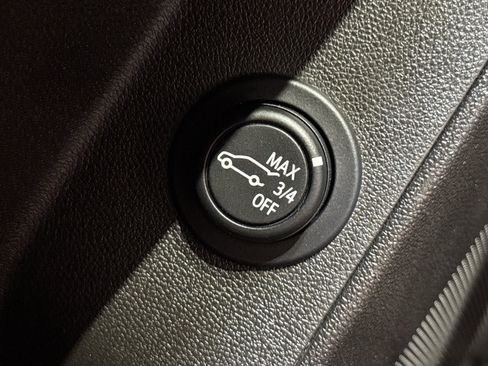 Used 2024 Chevrolet Equinox LT w/ LPO, Floor Liner Package AWD/4WD image 35