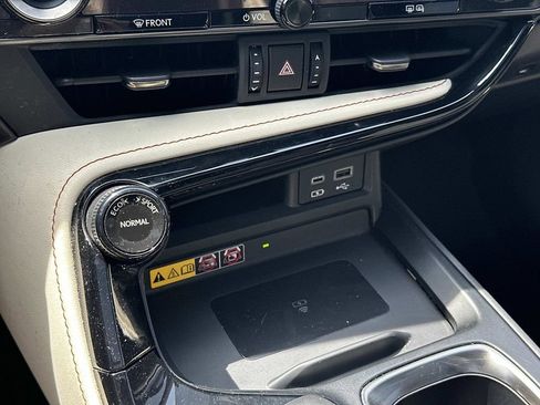Used 2022 Lexus NX 350h AWD image 32