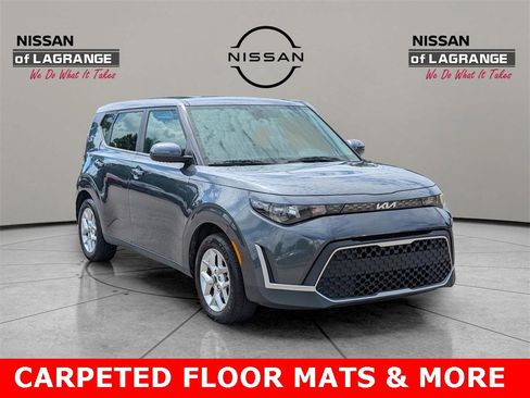 Used 2023 Kia Soul LX w/ LX Technology Package image 3