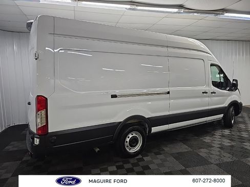 Used 2025 Ford Transit 250 148 High Roof Extended w/ Load Area Protection Package RWD image 3