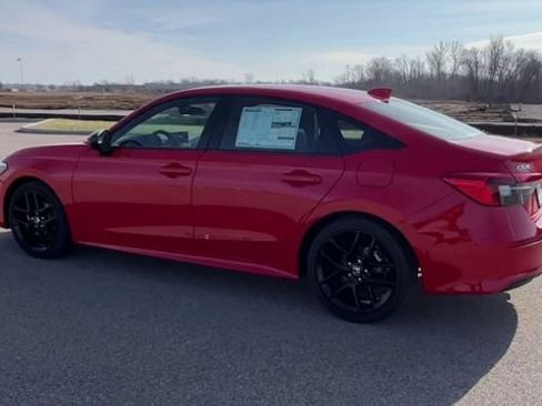 Used 2024 Honda Civic Sport image 6