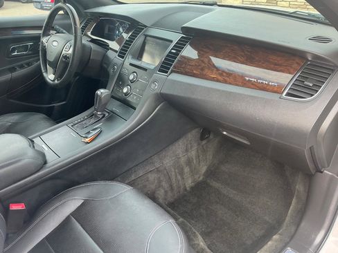 Used 2014 Ford Taurus Limited image 9