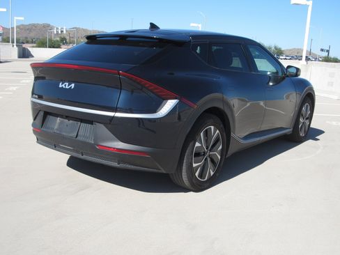 Used 2023 Kia EV6 Light image 5