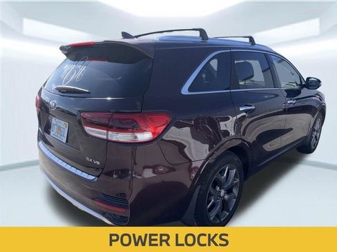 Used 2016 Kia Sorento SX image 9