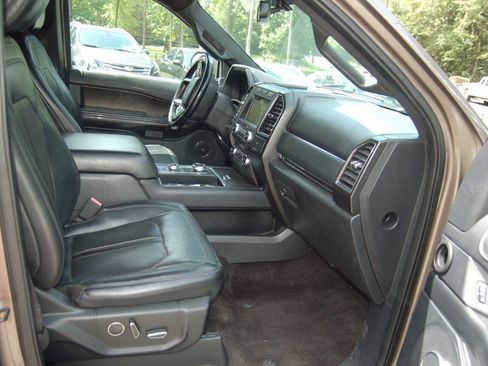 Used 2018 Ford Expedition Max Limited AWD/4WD image 11