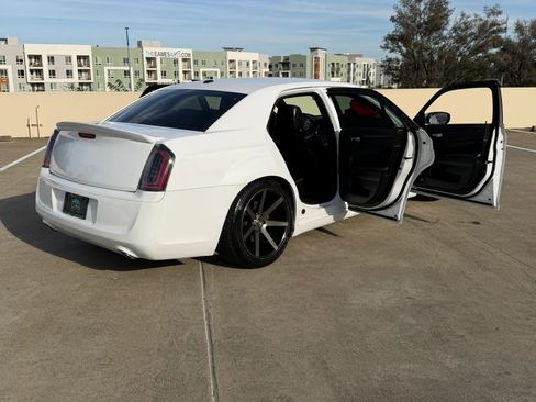 Used 2013 Chrysler 300 S RWD image 58