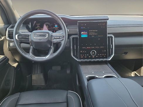 Used 2025 GMC Acadia Denali w/ LPO, Floor Liner Package image 11