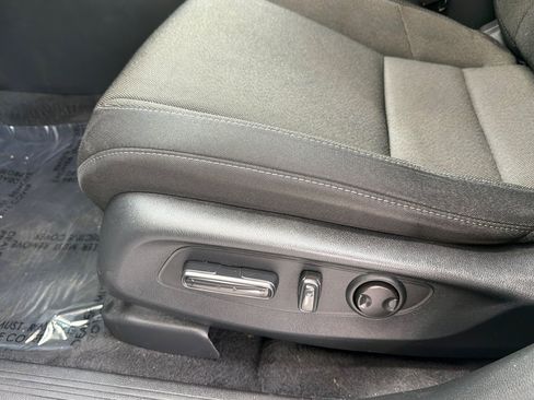 Certified 2025 Honda CR-V EX image 14