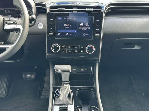 Certified 2023 Hyundai Santa Cruz SEL image 11