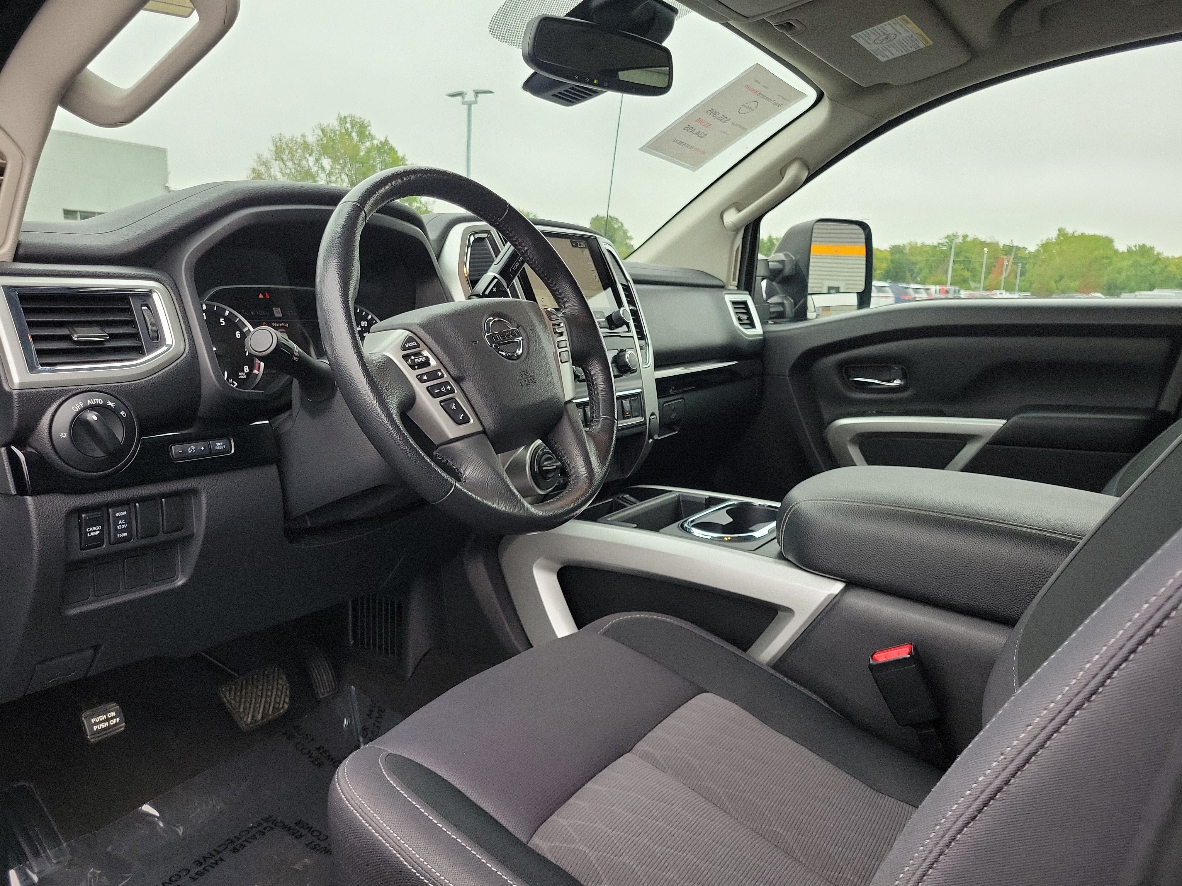 Used 2021 Nissan Titan SV w/ SV Convenience Package AWD/4WD image 19