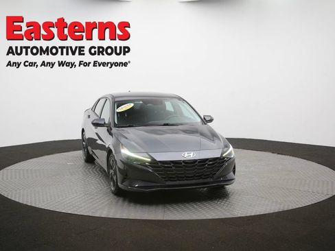 Used 2021 Hyundai Elantra SEL FWD image 50