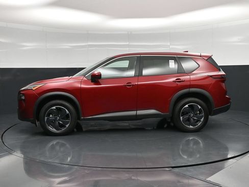 Used 2025 Nissan Rogue SV AWD/4WD image 8