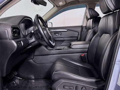 Used 2023 Honda Pilot Elite image 13