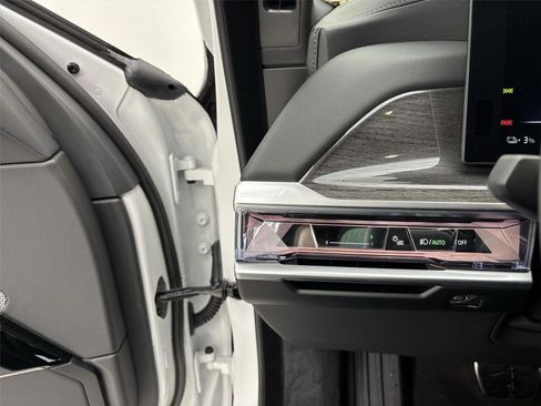 New 2026 BMW i7 xDrive60 AWD/4WD image 31