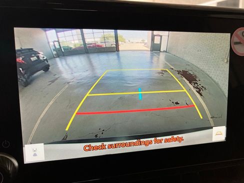 Used 2025 Toyota RAV4 XLE AWD/4WD image 10