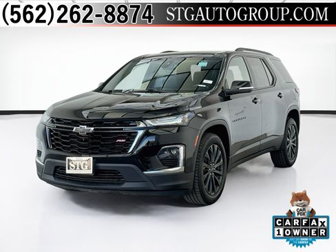 Used 2022 Chevrolet Traverse RS w/ LPO, Cargo Package FWD image 1