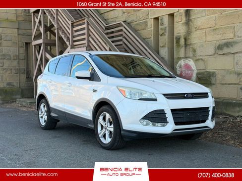 Used 2014 Ford Escape SE FWD image 1