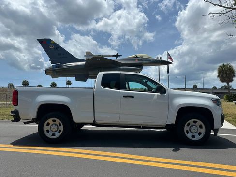 Used 2022 Chevrolet Colorado W/T w/ WT Convenience Package RWD image 1