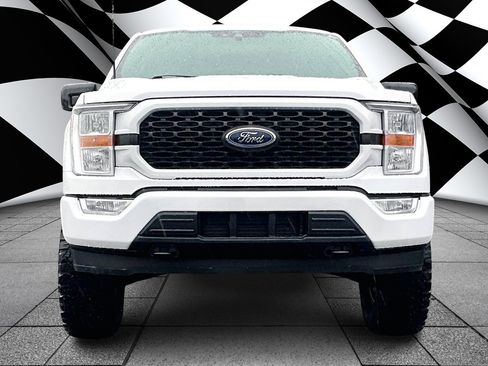 Used 2022 Ford F150 XL w/ STX Appearance Package image 3